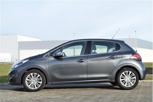 Peugeot 208 - 1.2 Puretech 110pk 5D Allure| NAVIGATIE - 1