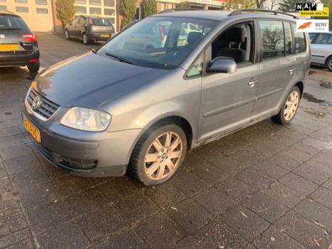 Volkswagen Touran - 1.6-16V FSI KOPPELING STUK/NAP/AIRCO/ELEK. PAKKET - 1