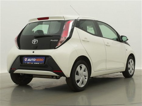 Toyota Aygo - 1.0 VVT-i x-play PP12474 | Automaat | 5drs | Airco | LED | Camera | Radio | Bluetooth - 1