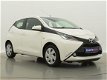 Toyota Aygo - 1.0 VVT-i x-play PP12474 | Automaat | 5drs | Airco | LED | Camera | Radio | Bluetooth - 1 - Thumbnail