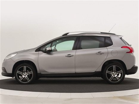 Peugeot 2008 - 130 PK ALLURE | NAVI | PANO DAK | LM VELGEN - 1