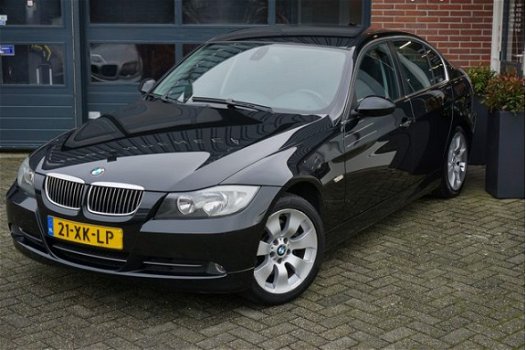 BMW 3-serie - 330 330i High Executive | NL-AUTO | GR.NAVI | 285PK | AUTOMAAT - 1