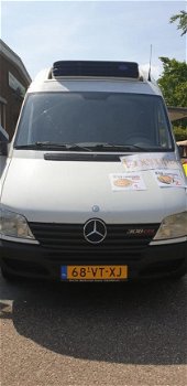 Mercedes-Benz Sprinter - 1