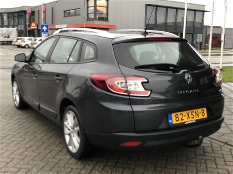 Renault Mégane Estate - 1.5 dCi Expression navigatie clima cruise keyless trekhaak - 1