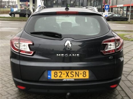 Renault Mégane Estate - 1.5 dCi Expression navigatie clima cruise keyless trekhaak - 1