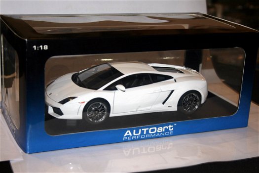 Lamborghini Gallardo LP 560-4 1/18 Auto Art - 1