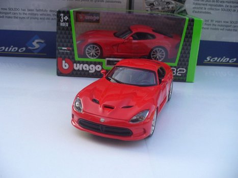 Bburago 1/32 Dodge Viper SRT GTS Rood - 2