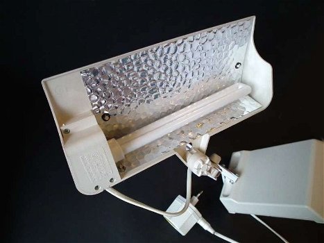 Witte bureaulamp Fins design - 2