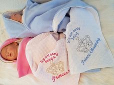 Prince & Princess geboorte cadeau kleed doop deken naam