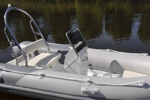 XCpro RIB 330DF - 5