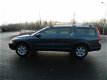 Volvo XC70 - 2.5 T Kinetic AWD 154KW LEER NAVIGATIE - 1 - Thumbnail