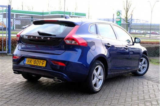 Volvo V40 - 2.0 D2 Ocean Race Xenon/Leder/Navi/Pano/Enz - 1