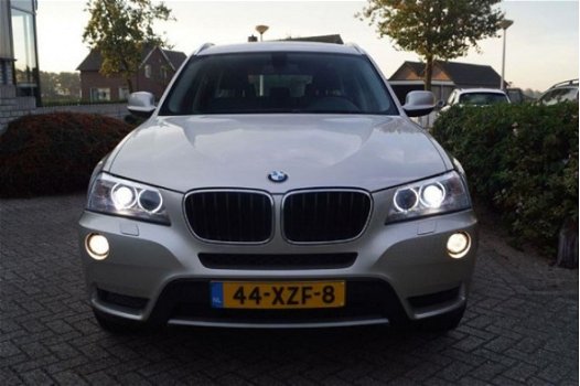 BMW X3 - 20D X-Drive High Executive Aut Leder Xenon Navi Clima PDC LMV - 1