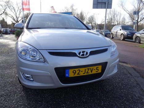 Hyundai i30 - 1.6i i-Catcher - 1