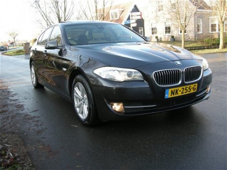 BMW 5-serie - 528I XDRIVE HIGH EXECUTIVE+Pano Dak - 1