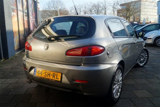 Alfa Romeo 147 - 1.6 T.Spark Progression / Clima / Cruise / Leer / 1e EIG - 1