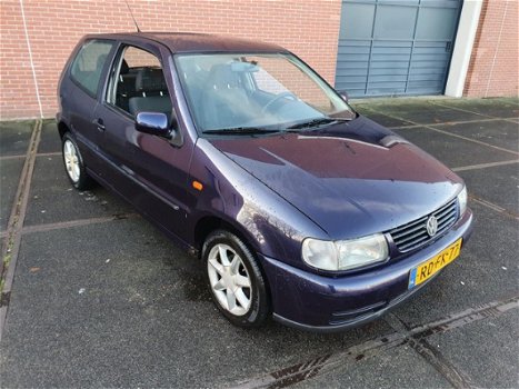 Volkswagen Polo - 1.6 AUTOMAAT - 1