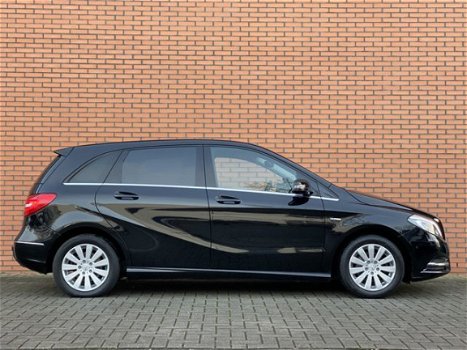 Mercedes-Benz B-klasse - 180 CDI Ambition | Navigatie | Stoelverwarming | Trekhaak | Xenon | LED | P - 1