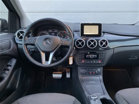Mercedes-Benz B-klasse - 180 CDI Ambition | Navigatie | Stoelverwarming | Trekhaak | Xenon | LED | P - 1