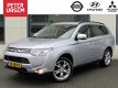 Mitsubishi Outlander - 2.0 Instyle Automaat 7-pers. 1e eigenaar Dealer Onderhouden Trekhaak Leder - 1 - Thumbnail