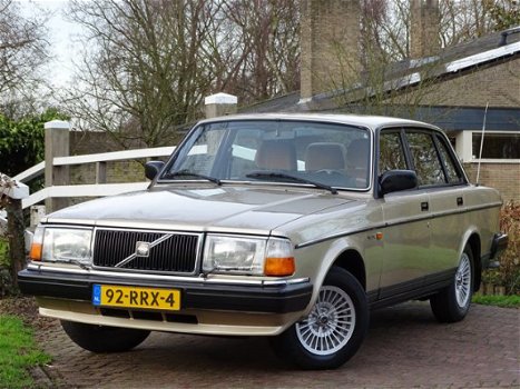 Volvo 240 - 2.3 GL | Automaat | Zeer nette staat | - 1