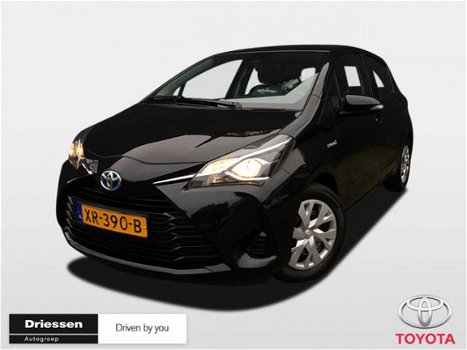 Toyota Yaris - 1.5 Hybrid Active (Navigatiesysteem - Parkeerhulpcamera - Cruise Control) - 1