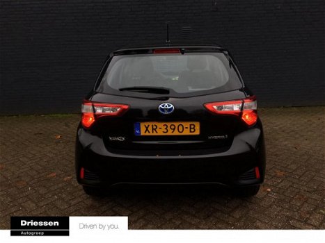 Toyota Yaris - 1.5 Hybrid Active (Navigatiesysteem - Parkeerhulpcamera - Cruise Control) - 1