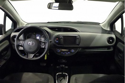 Toyota Yaris - 1.5 Hybrid Dynamic Automaat | Navigatie | Camera | LMV | Climate Control | Rijstrooks - 1