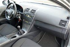Toyota Avensis - 1.8 147PK VVTi Dynamic ORG NL 2-Eig Trekhaak, Clima, Cruise, Park Sensors, LM Velge