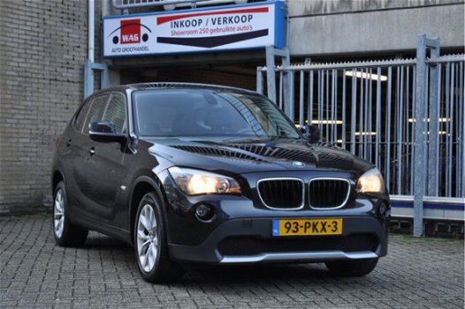 BMW X1 - sDrive18i Executive - 1