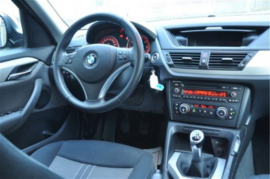 BMW X1 - sDrive18i Executive - 1