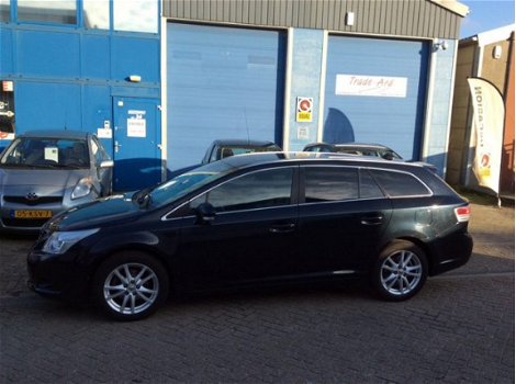 Toyota Avensis Wagon - 1.8 VVT-I BUSINESS - 2011 - 196.751km - 1