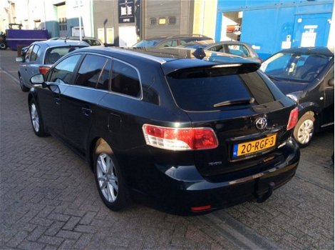 Toyota Avensis Wagon - 1.8 VVT-I BUSINESS - 2011 - 196.751km - 1