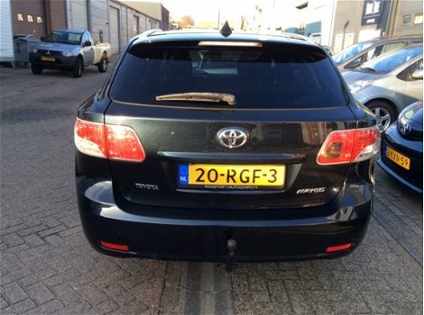 Toyota Avensis Wagon - 1.8 VVT-I BUSINESS - 2011 - 196.751km - 1