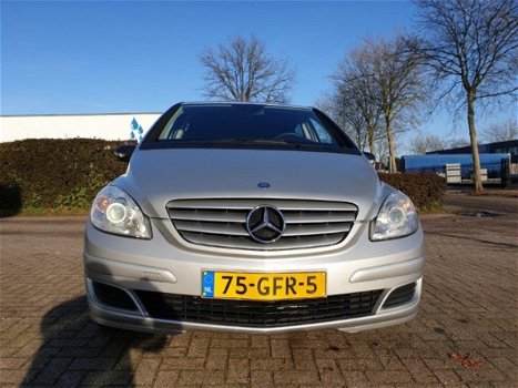 Mercedes-Benz B-klasse - 150, E 500 Sloop Premie Zondag Open - 1