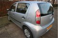 Daihatsu Sirion 2 - 1.0-12V Premium NETTE EN GOEDE AUTO - 1 - Thumbnail