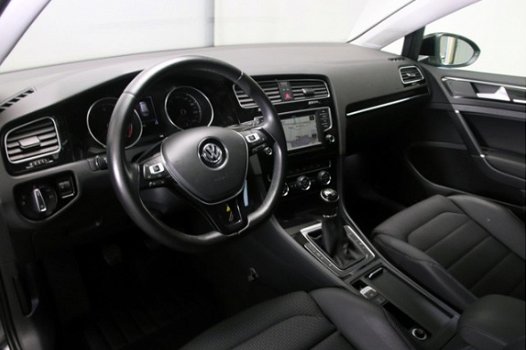 Volkswagen Golf Variant - 1.6 TDI 110pk R-Line 6-Bak Business Navigatie Stoelverw. ParkPilot 200x Vw - 1