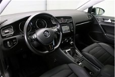 Volkswagen Golf Variant - 1.6 TDI 110pk R-Line 6-Bak Business Navigatie Stoelverw. ParkPilot 200x Vw