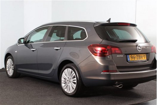 Opel Astra Sports Tourer - 1.4 Turbo 120PK Cosmo | Stoelverw. | NAV | ECC | PDC | Cruise | LM - 1