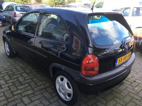 Opel Corsa - 1.4i Strada - 1