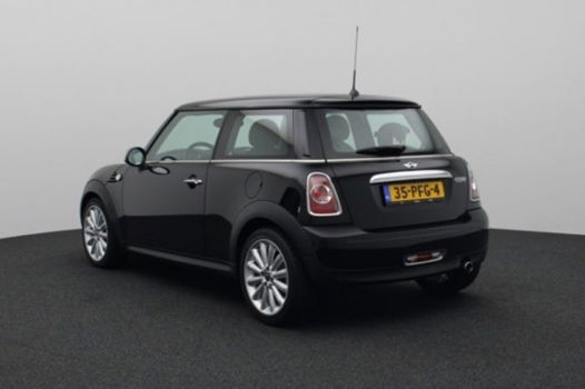 Mini Mini Cooper - 1.6 Business Line 122PK Aut. AIRCO / LEER / BLUETOOTH - 1