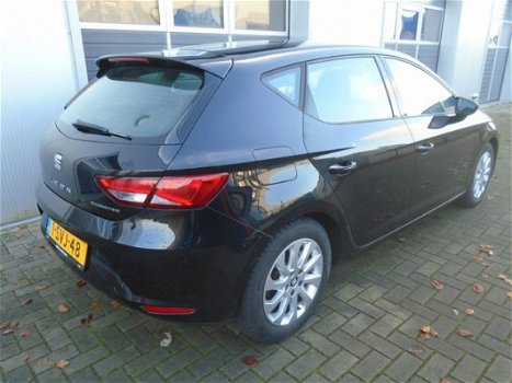 Seat Leon - 1.6 TDI Ecomotive Style Clim, Cruise, NAV - 1