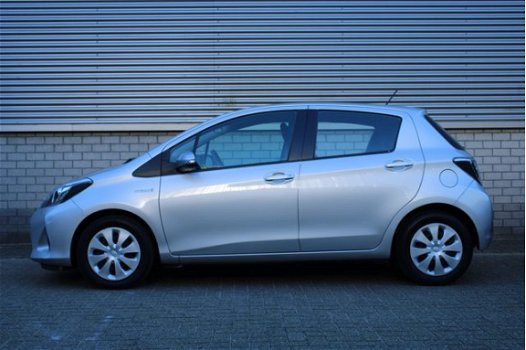 Toyota Yaris - 1.5 Full Hybrid Aspiration Automaat | Cruise Control | Climate Control | Parkeercamer - 1