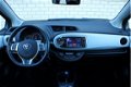 Toyota Yaris - 1.5 Full Hybrid Aspiration Automaat | Cruise Control | Climate Control | Parkeercamer - 1 - Thumbnail