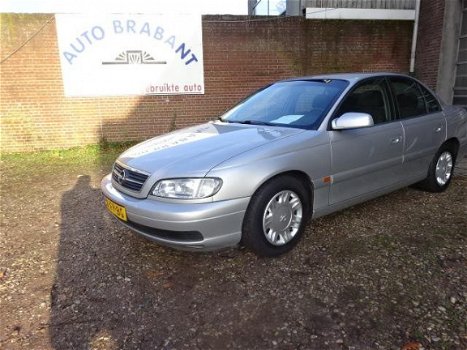 Opel Omega - 2.2i-16V - 1