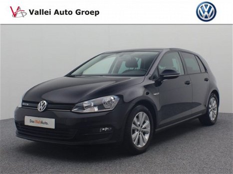 Volkswagen Golf - 1.0 TSI 115PK DSG Connected Series | Navigatie | Parkeersensoren met achteruitrijc - 1