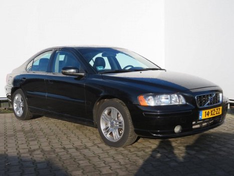 Volvo S60 - 2.4 - 1