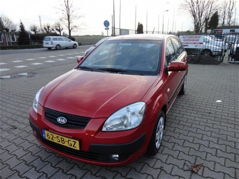 Kia Rio - 1.4 L - 1