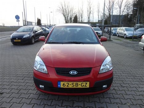 Kia Rio - 1.4 L - 1