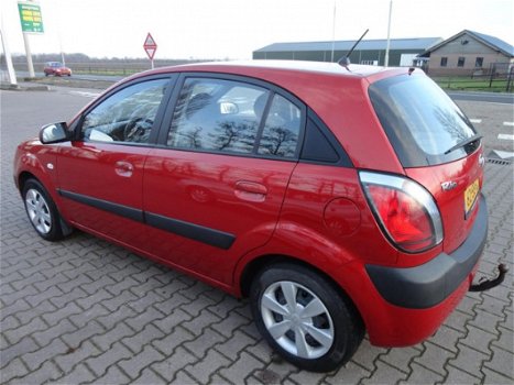 Kia Rio - 1.4 L - 1